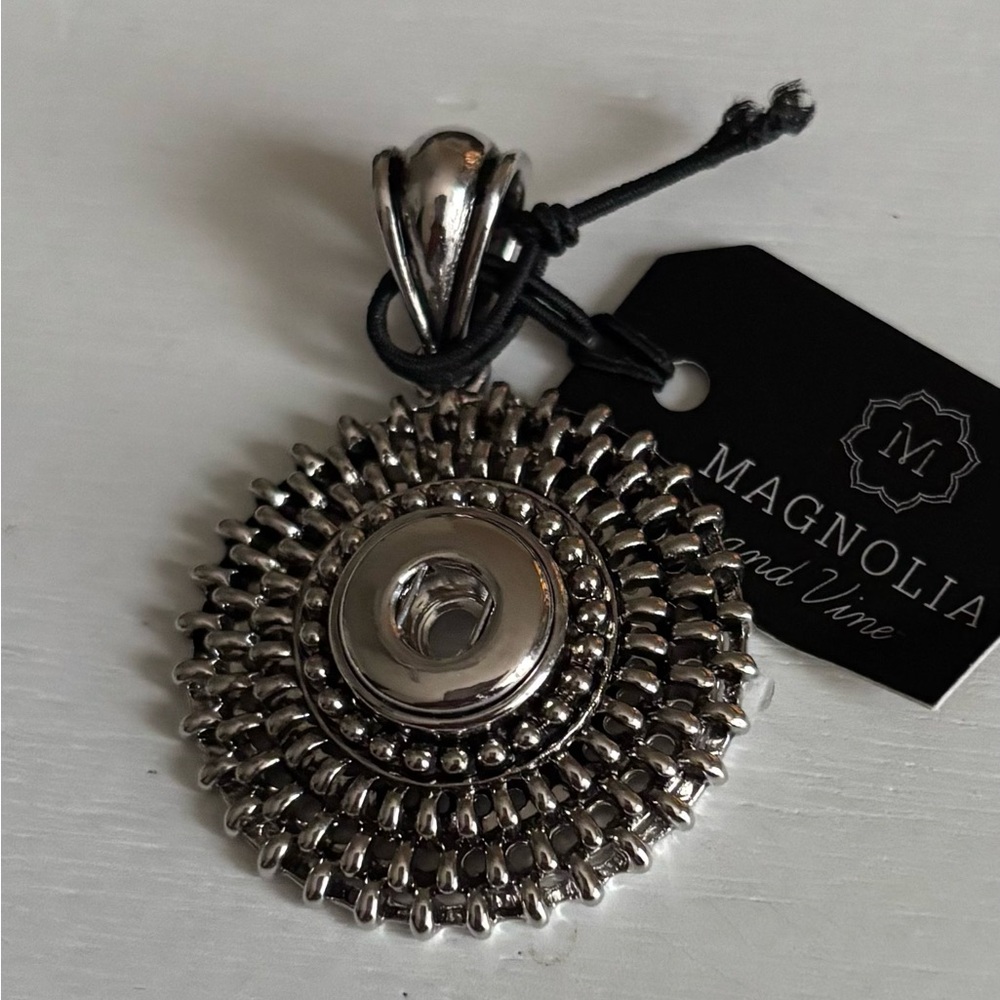 Magnolia & Vine 12mm Silver Snap Necklace Pendant